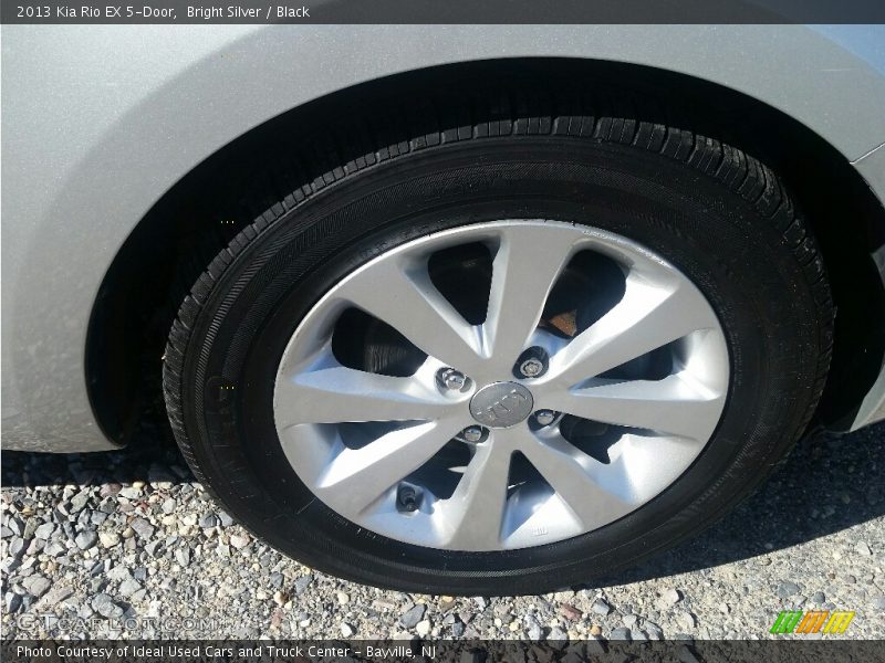Bright Silver / Black 2013 Kia Rio EX 5-Door