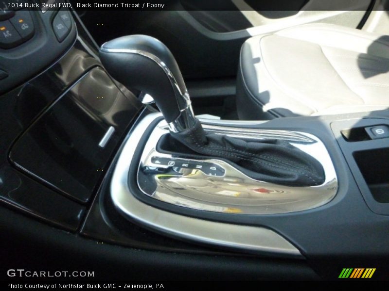 Black Diamond Tricoat / Ebony 2014 Buick Regal FWD