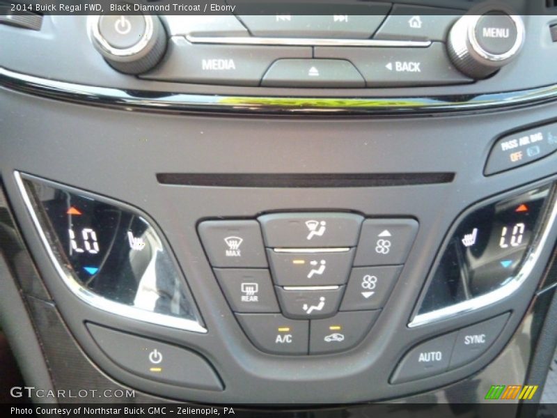 Black Diamond Tricoat / Ebony 2014 Buick Regal FWD