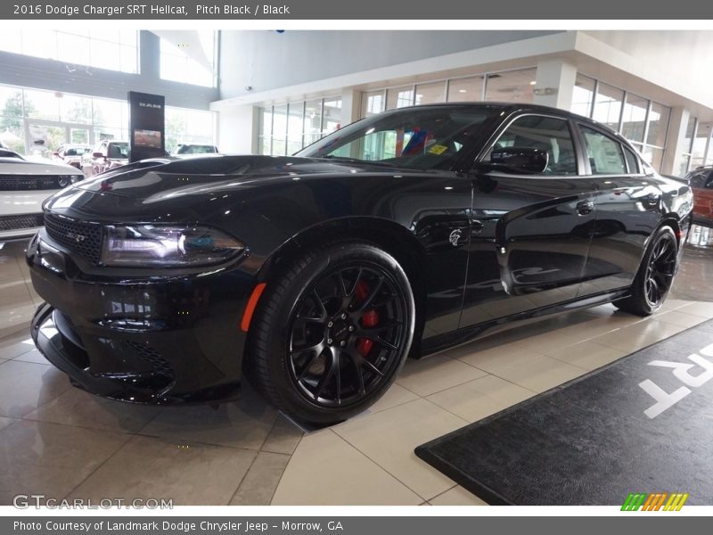 Pitch Black / Black 2016 Dodge Charger SRT Hellcat