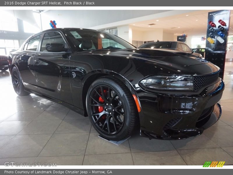Pitch Black / Black 2016 Dodge Charger SRT Hellcat