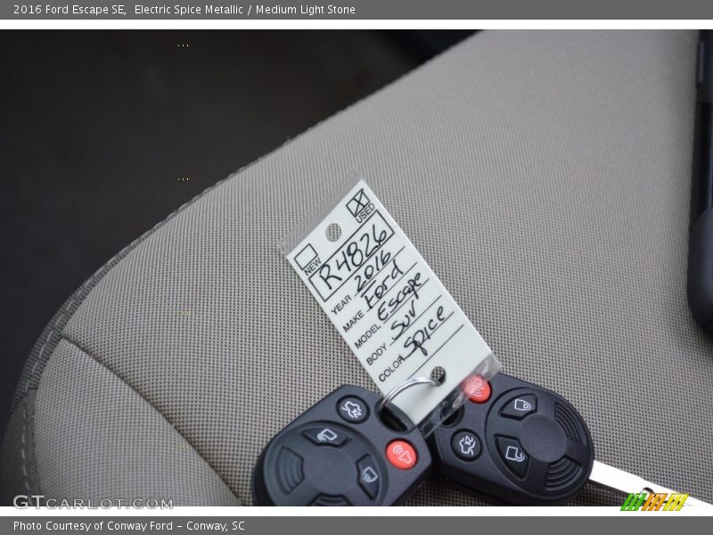 Electric Spice Metallic / Medium Light Stone 2016 Ford Escape SE