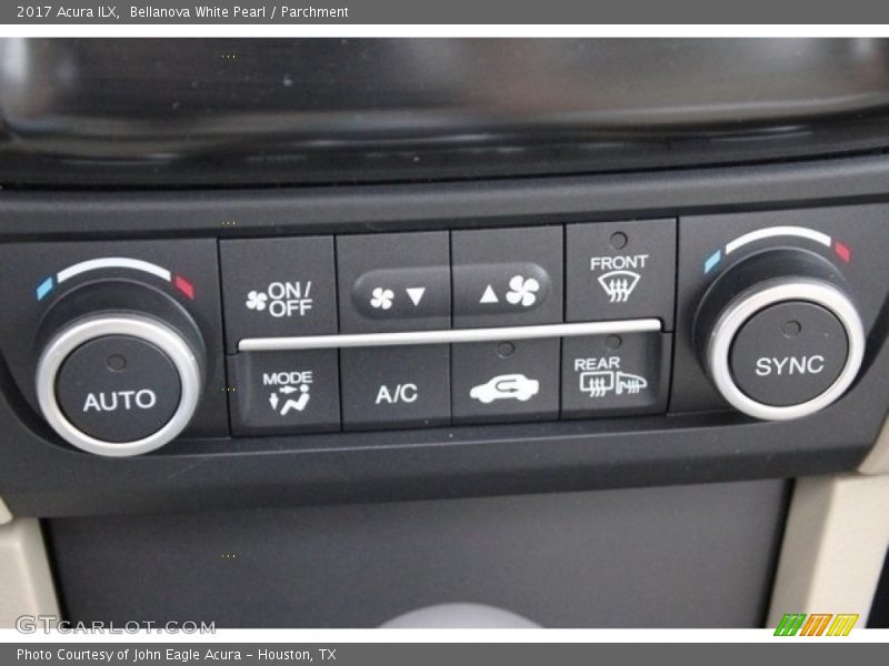 Bellanova White Pearl / Parchment 2017 Acura ILX