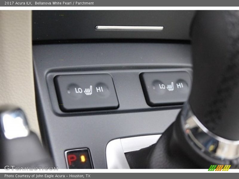 Bellanova White Pearl / Parchment 2017 Acura ILX