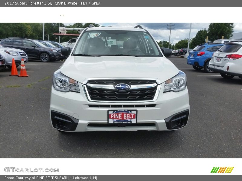 Crystal White Pearl / Gray 2017 Subaru Forester 2.5i