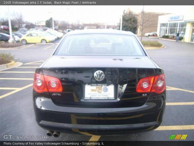 Black Magic Pearl / Anthracite 2005 Volkswagen Jetta 2.5 Sedan
