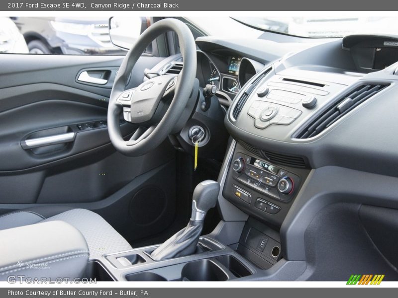 Canyon Ridge / Charcoal Black 2017 Ford Escape SE 4WD