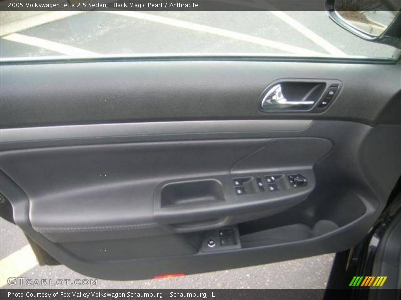 Black Magic Pearl / Anthracite 2005 Volkswagen Jetta 2.5 Sedan