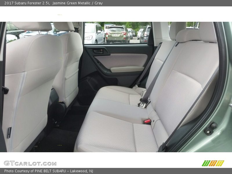 Jasmine Green Metallic / Gray 2017 Subaru Forester 2.5i