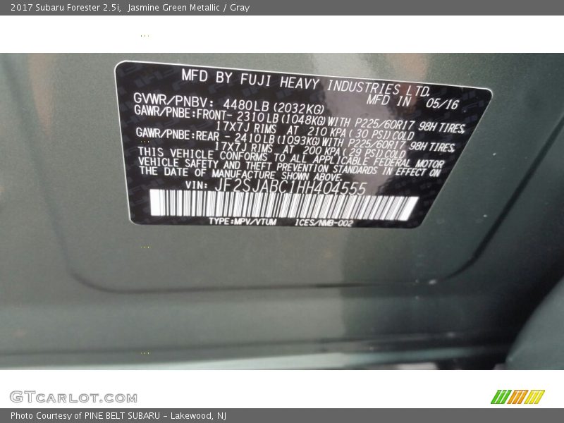 Jasmine Green Metallic / Gray 2017 Subaru Forester 2.5i