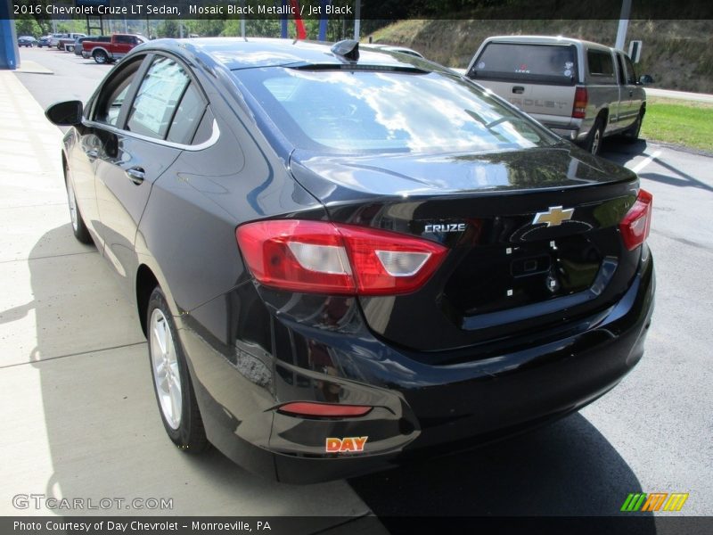 Mosaic Black Metallic / Jet Black 2016 Chevrolet Cruze LT Sedan