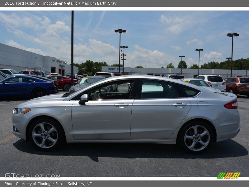 Ingot Silver Metallic / Medium Earth Gray 2016 Ford Fusion S