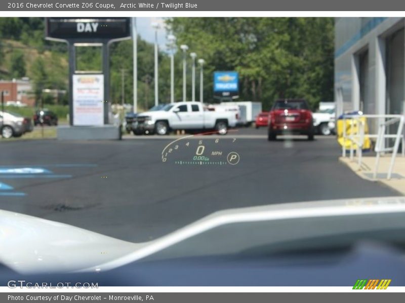Arctic White / Twilight Blue 2016 Chevrolet Corvette Z06 Coupe