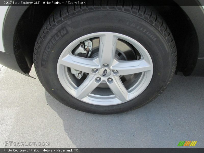 White Platinum / Ebony Black 2017 Ford Explorer XLT