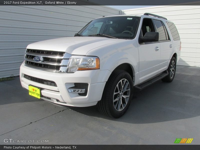 Oxford White / Ebony 2017 Ford Expedition XLT