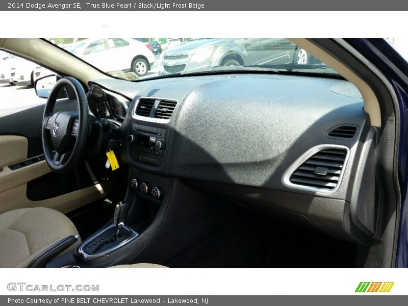 True Blue Pearl / Black/Light Frost Beige 2014 Dodge Avenger SE