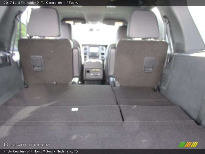 Oxford White / Ebony 2017 Ford Expedition XLT