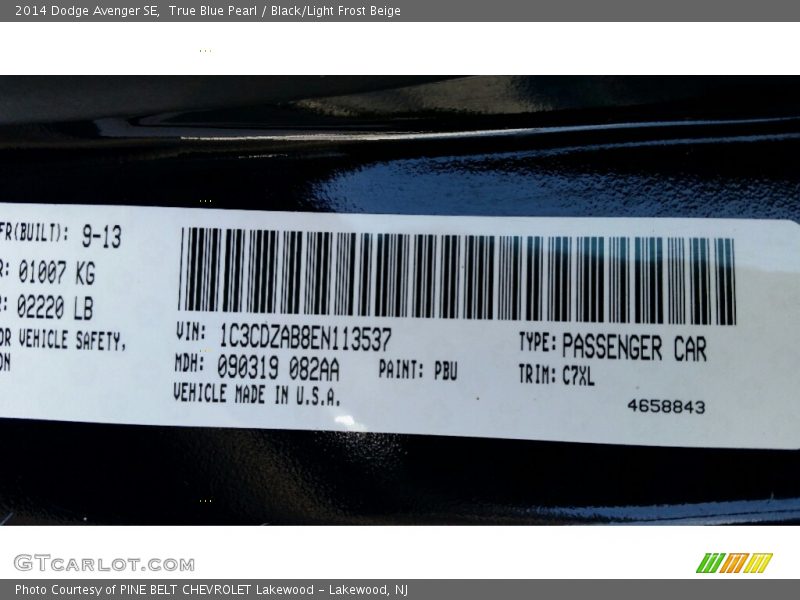 True Blue Pearl / Black/Light Frost Beige 2014 Dodge Avenger SE