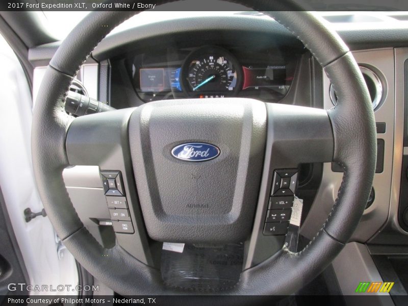 Oxford White / Ebony 2017 Ford Expedition XLT