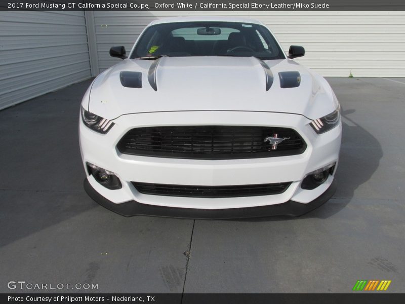  2017 Mustang GT California Speical Coupe Oxford White