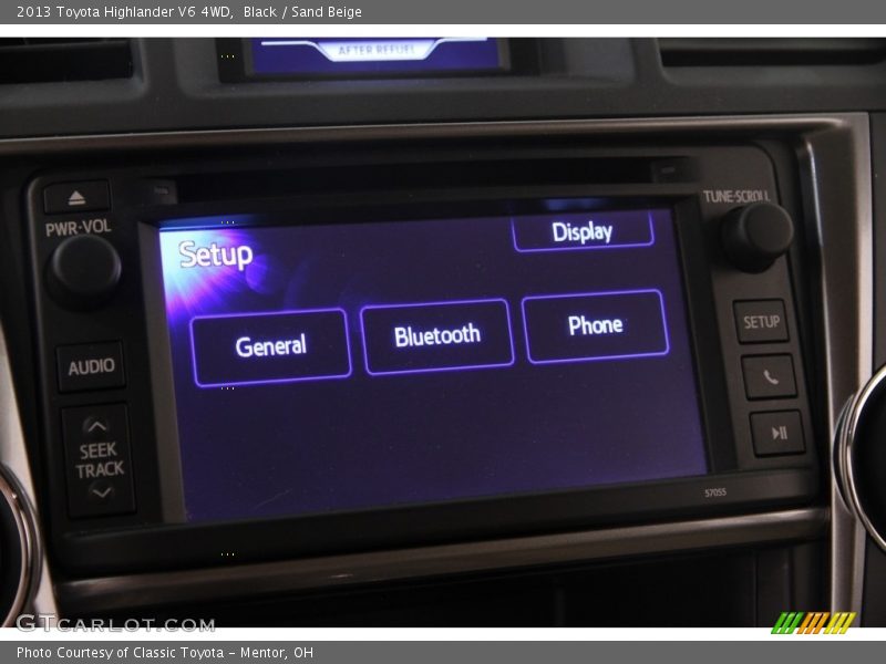 Black / Sand Beige 2013 Toyota Highlander V6 4WD