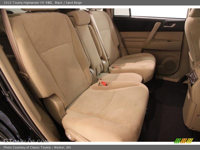 Black / Sand Beige 2013 Toyota Highlander V6 4WD