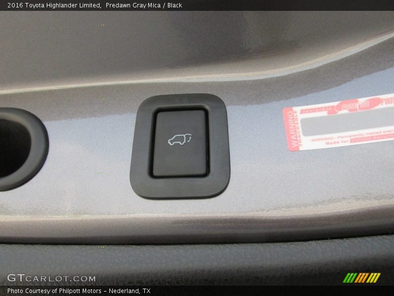 Predawn Gray Mica / Black 2016 Toyota Highlander Limited