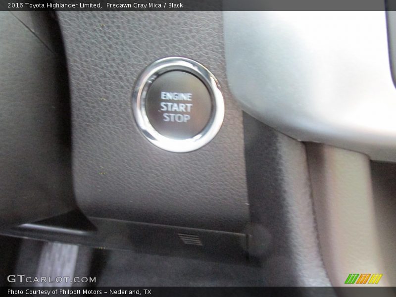 Predawn Gray Mica / Black 2016 Toyota Highlander Limited