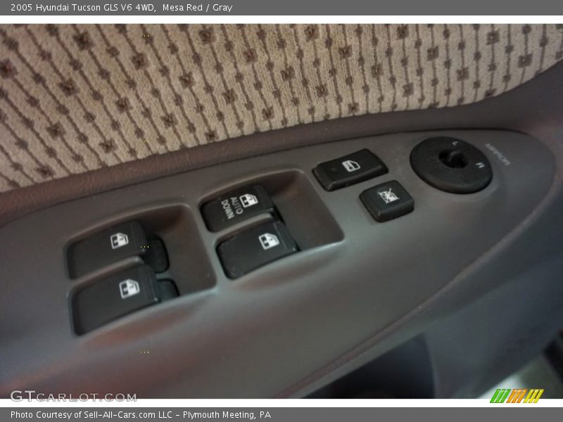 Mesa Red / Gray 2005 Hyundai Tucson GLS V6 4WD