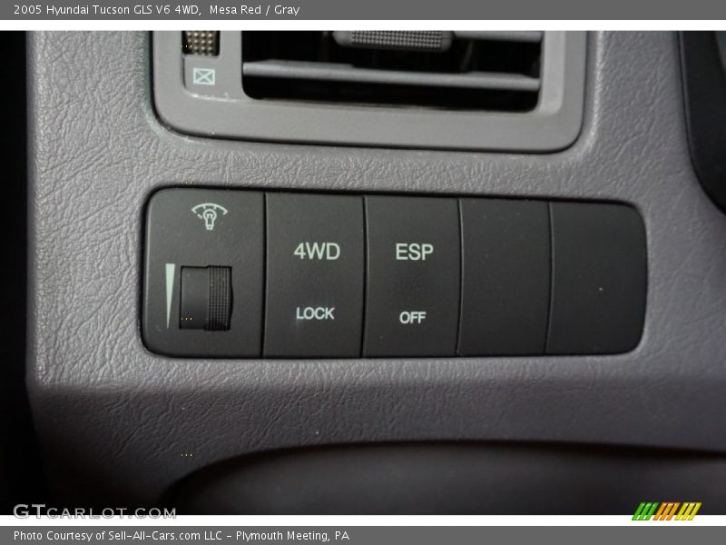 Mesa Red / Gray 2005 Hyundai Tucson GLS V6 4WD