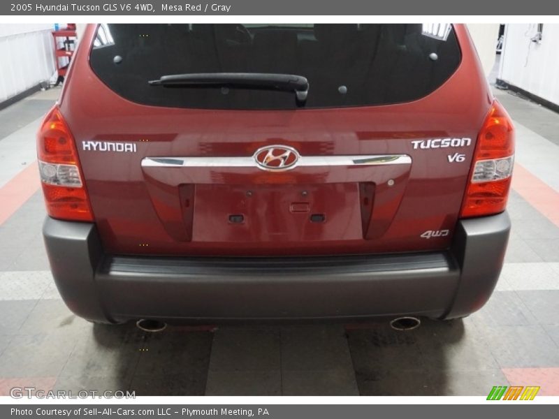 Mesa Red / Gray 2005 Hyundai Tucson GLS V6 4WD