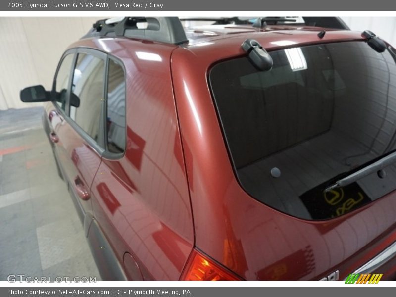 Mesa Red / Gray 2005 Hyundai Tucson GLS V6 4WD