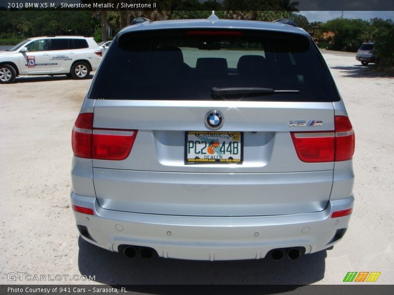 Silverstone Metallic / Silverstone II 2010 BMW X5 M