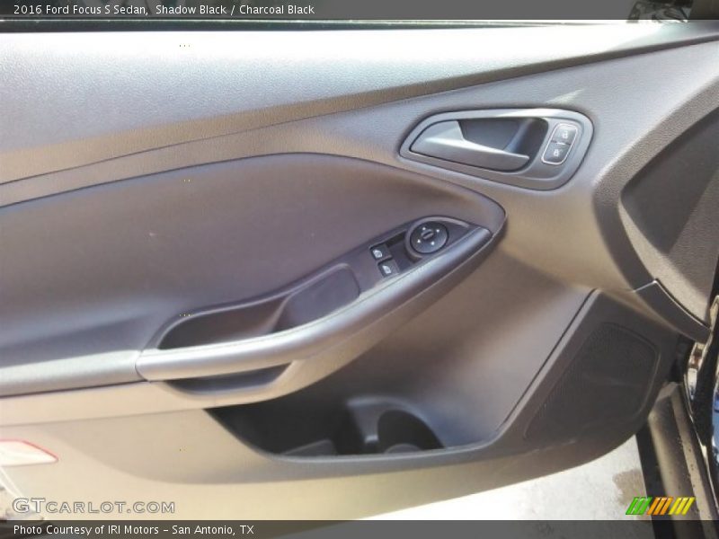 Shadow Black / Charcoal Black 2016 Ford Focus S Sedan