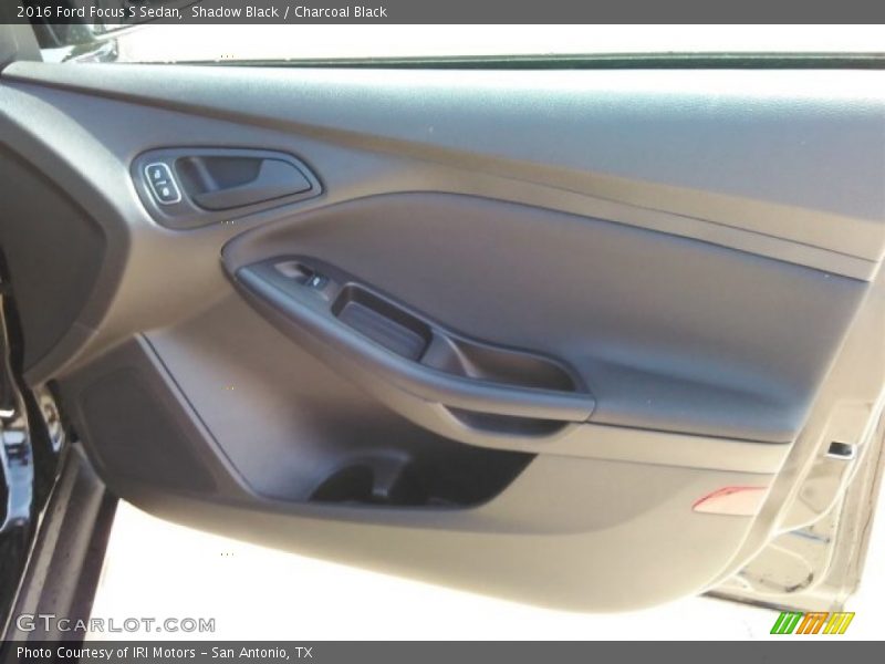 Shadow Black / Charcoal Black 2016 Ford Focus S Sedan