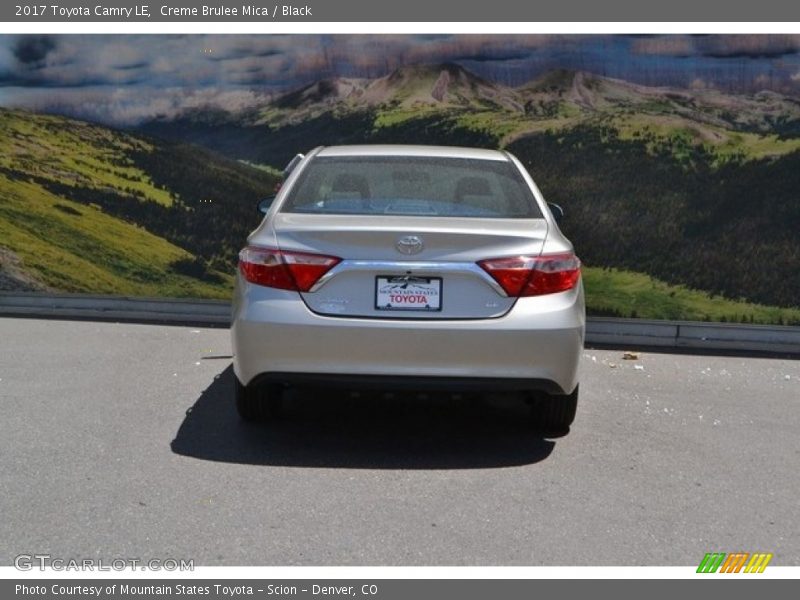 Creme Brulee Mica / Black 2017 Toyota Camry LE