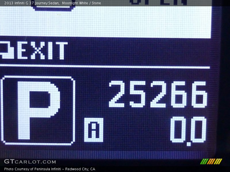 Moonlight White / Stone 2013 Infiniti G 37 Journey Sedan