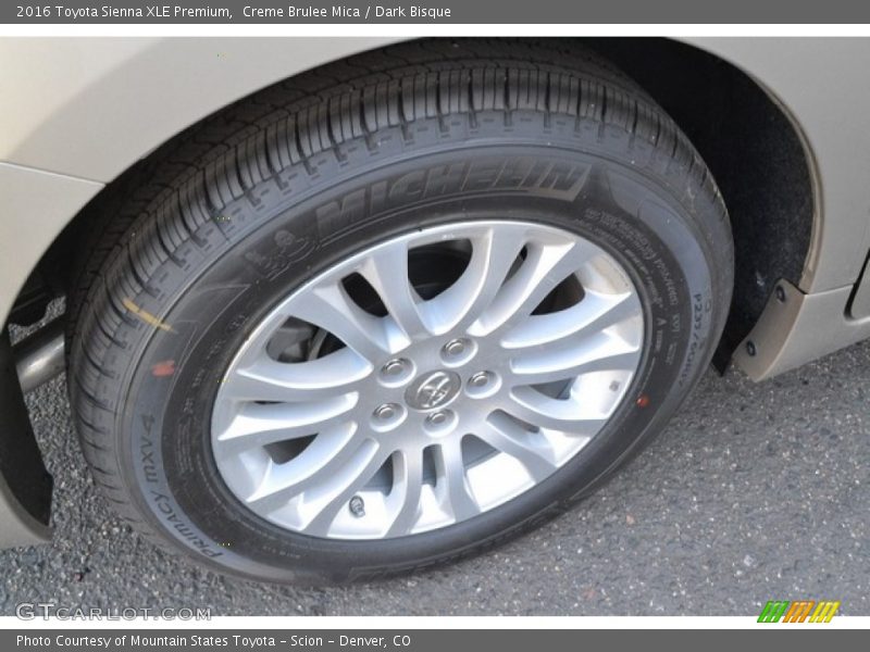 Creme Brulee Mica / Dark Bisque 2016 Toyota Sienna XLE Premium
