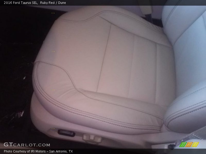 Ruby Red / Dune 2016 Ford Taurus SEL
