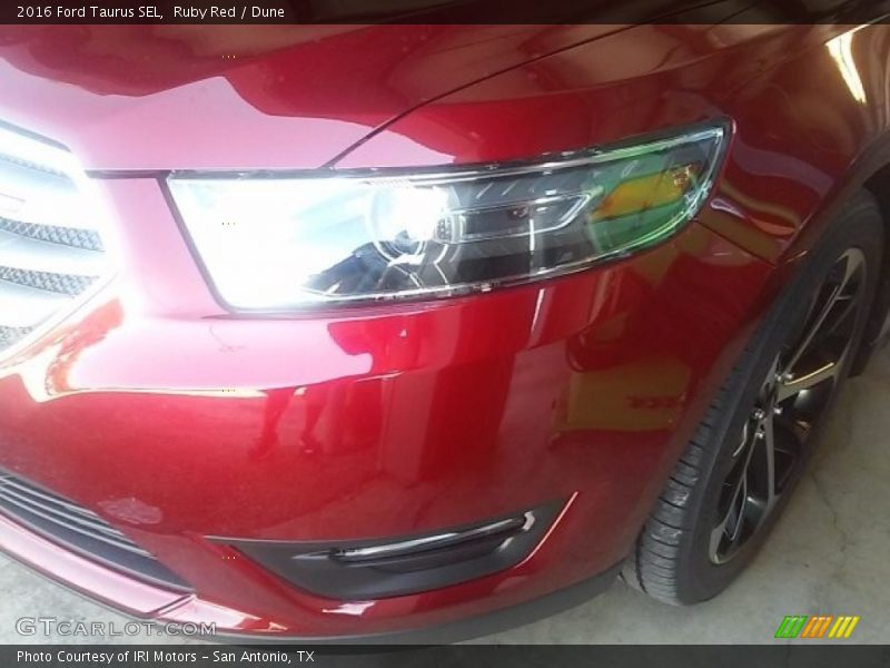 Ruby Red / Dune 2016 Ford Taurus SEL