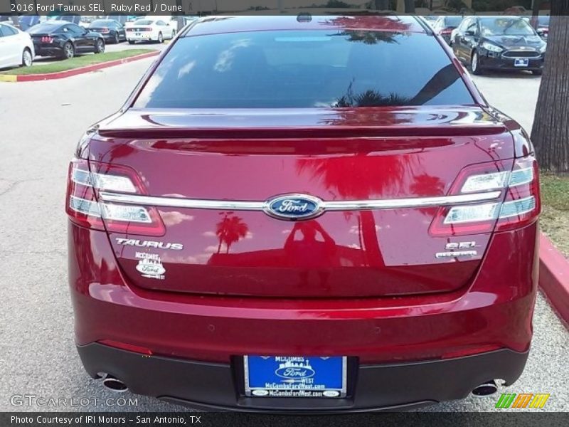 Ruby Red / Dune 2016 Ford Taurus SEL