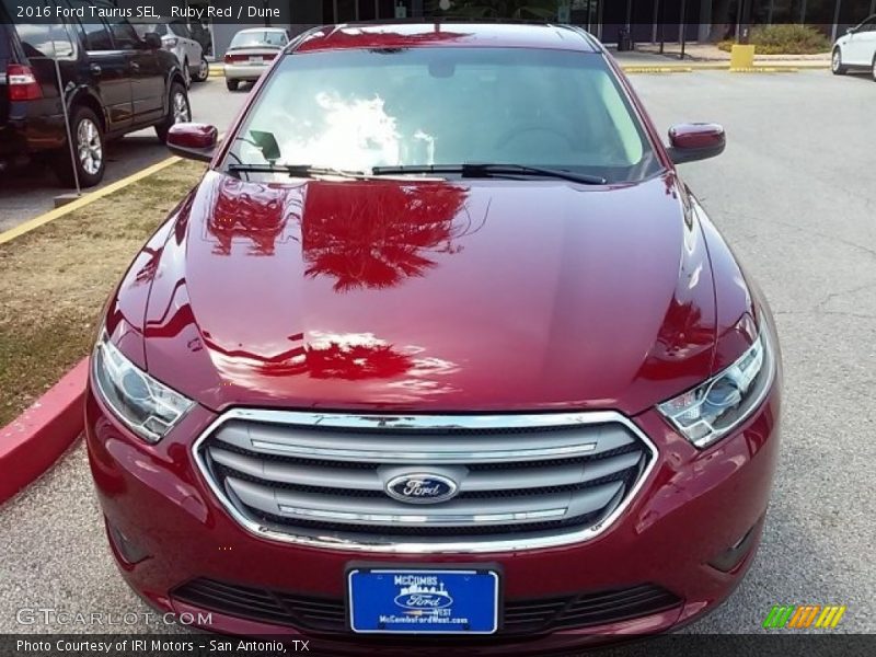 Ruby Red / Dune 2016 Ford Taurus SEL