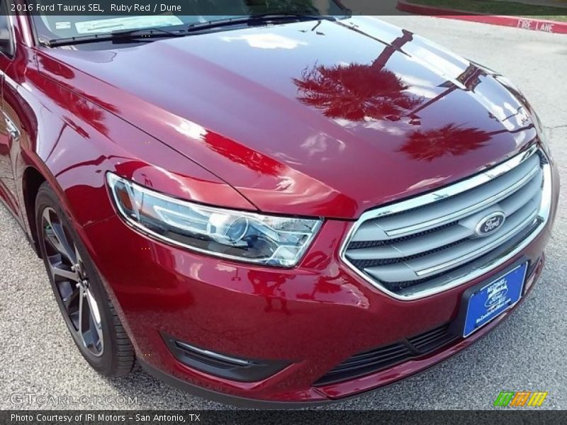 Ruby Red / Dune 2016 Ford Taurus SEL