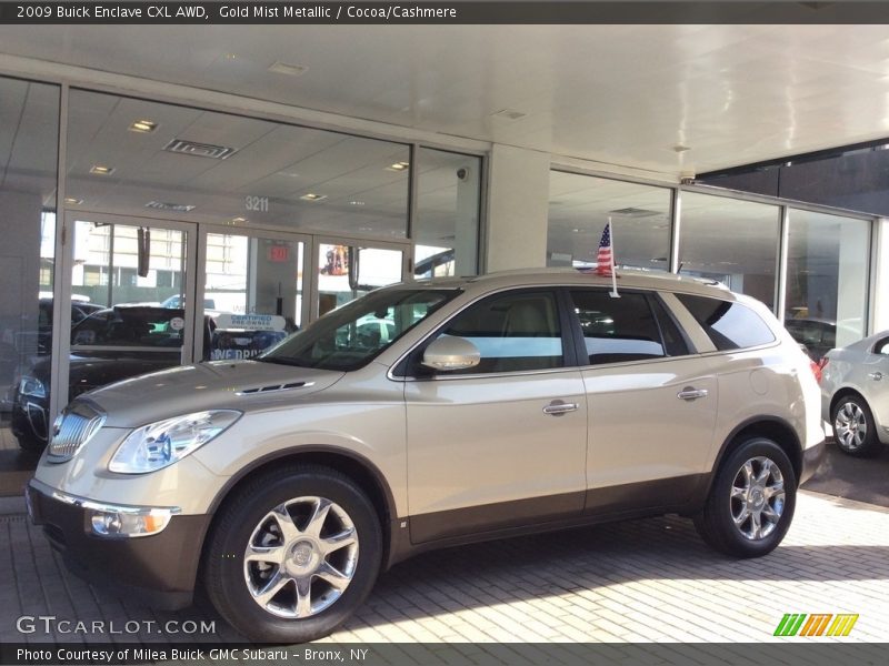 Front 3/4 View of 2009 Enclave CXL AWD