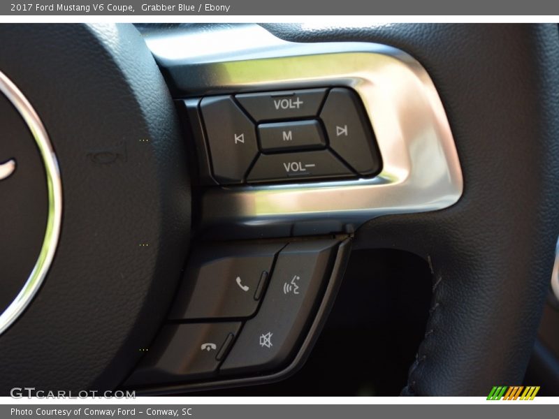 Controls of 2017 Mustang V6 Coupe