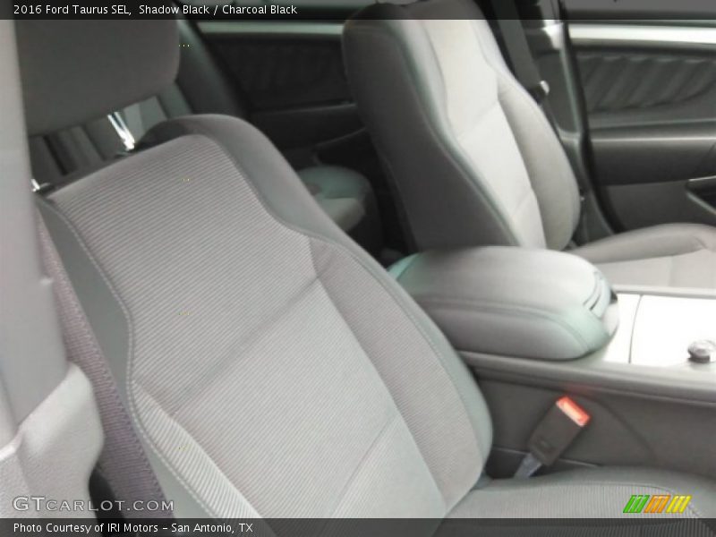 Shadow Black / Charcoal Black 2016 Ford Taurus SEL