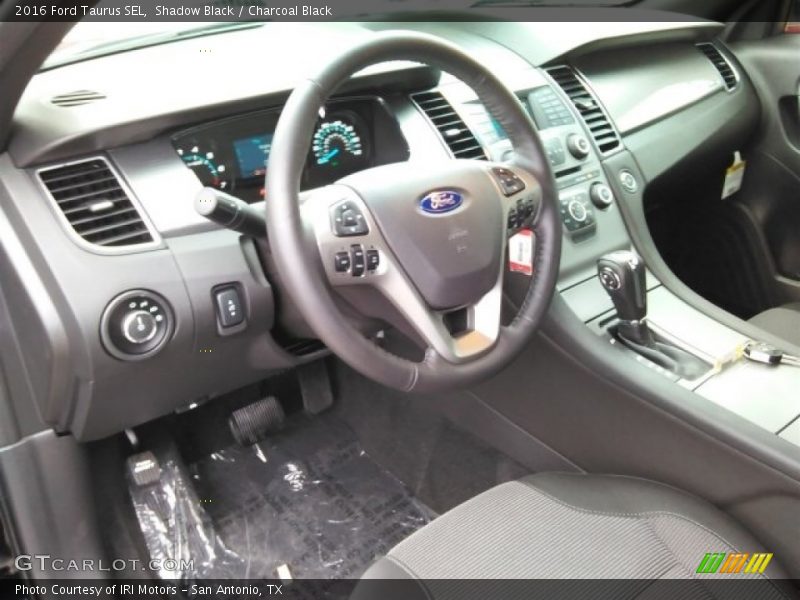 Shadow Black / Charcoal Black 2016 Ford Taurus SEL