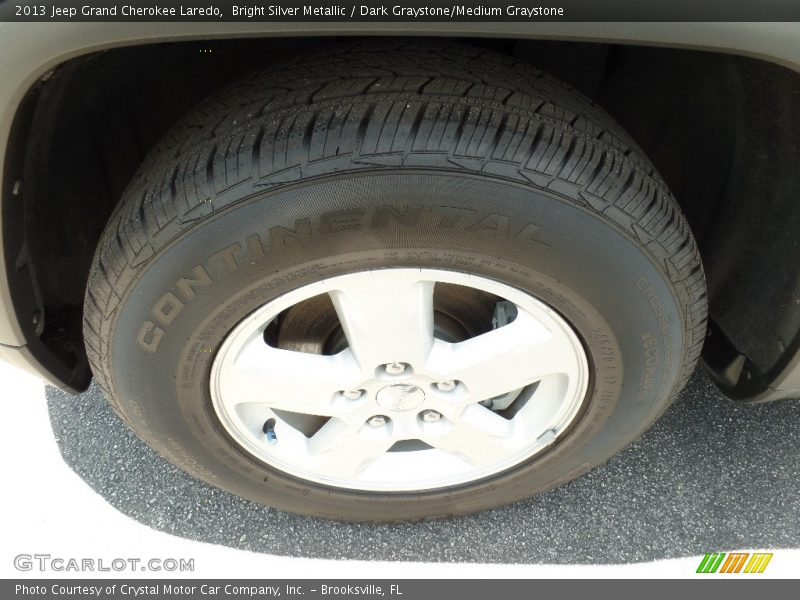 Bright Silver Metallic / Dark Graystone/Medium Graystone 2013 Jeep Grand Cherokee Laredo