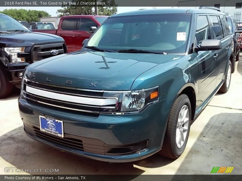 Too Good to Be Blue / Charcoal Black 2016 Ford Flex SE