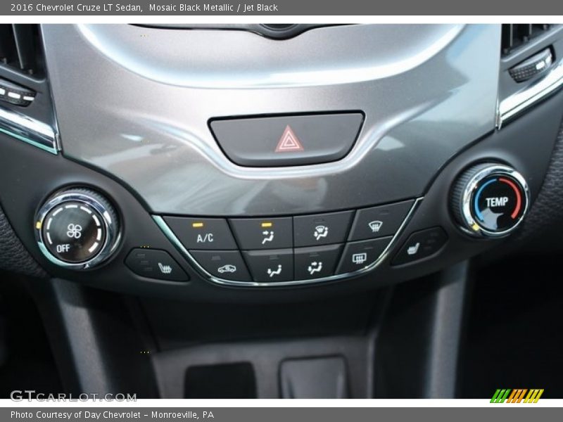 Mosaic Black Metallic / Jet Black 2016 Chevrolet Cruze LT Sedan